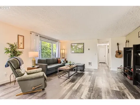 6119 Ne 104th Court Vancouver WA 98662