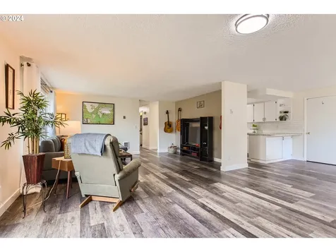 6119 Ne 104th Court Vancouver WA 98662