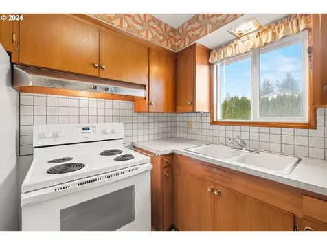 3410 SE 158th Avenue Portland OR 97236