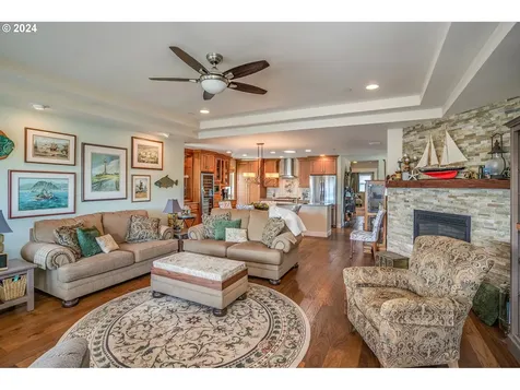 2735 Mill Pond Lane Astoria OR 97103