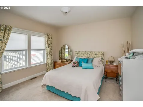 2735 Mill Pond Lane Astoria OR 97103