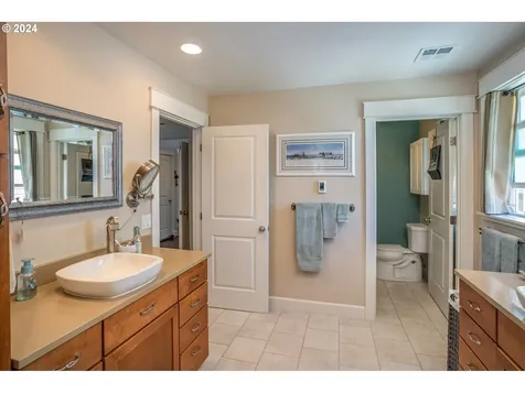 2735 Mill Pond Lane Astoria OR 97103