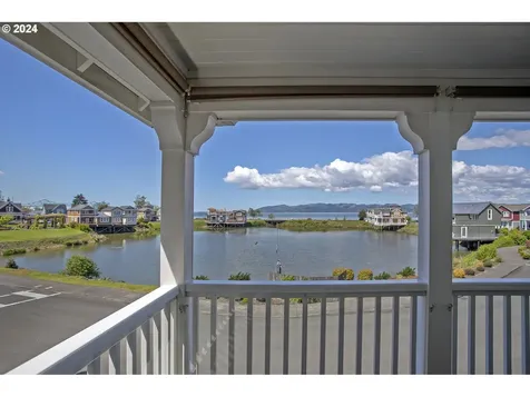 2735 Mill Pond Lane Astoria OR 97103
