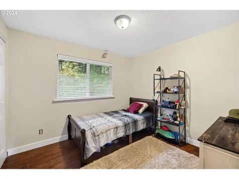 64761 Mcdermott Road Deer Island OR 97054