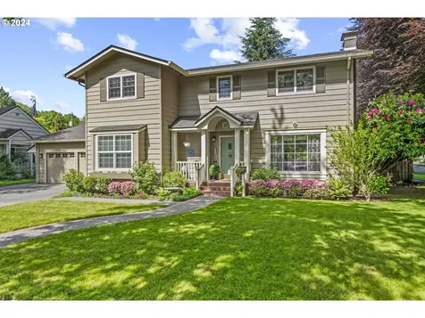 1439 24th Avenue Longview WA 98632