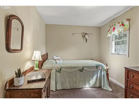 1439 24th Avenue Longview WA 98632