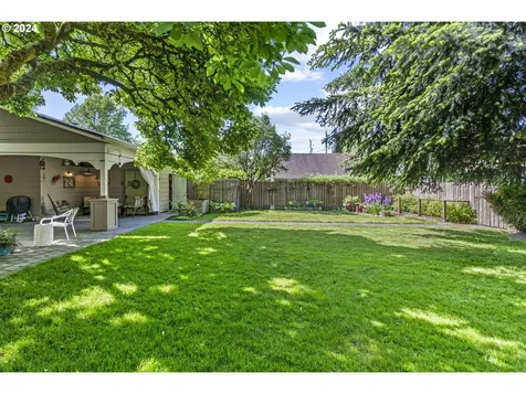 1439 24th Avenue Longview WA 98632