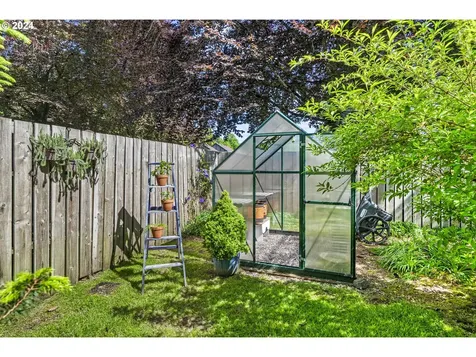 1439 24th Avenue Longview WA 98632