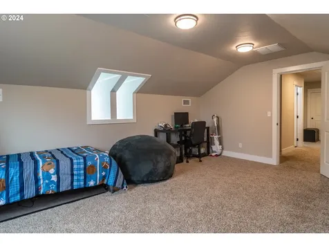 130 Kangaroo Court Winston OR 97496