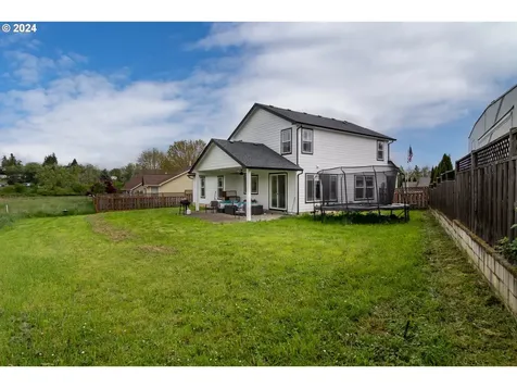 130 Kangaroo Court Winston OR 97496