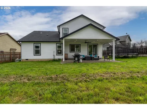 130 Kangaroo Court Winston OR 97496