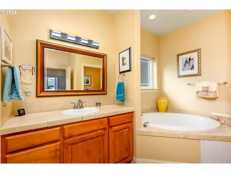 4505 NE Tide Avenue Lincoln City OR 97367