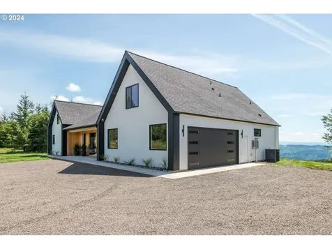 102 High Bank Lane Woodland WA 98674