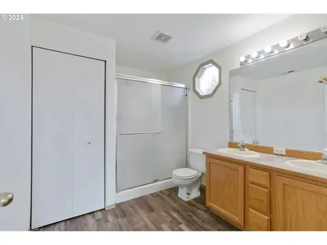 19450 Sunset Springs Drive Oregon City OR 97045