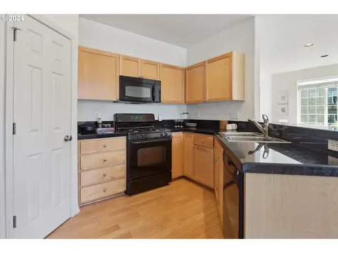 1602 Sw 171st Terrace Beaverton OR 97003