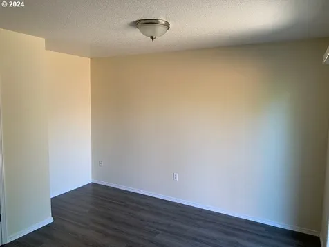 4641 NE 98th Avenue Portland OR 97220