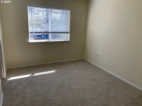4641 NE 98th Avenue Portland OR 97220