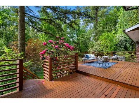 5020 Sw Fairhaven Drive Portland OR 97221