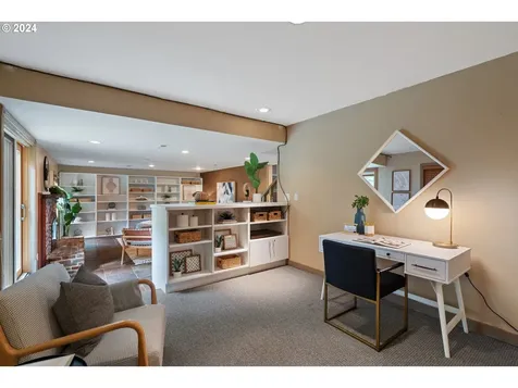 5020 Sw Fairhaven Drive Portland OR 97221