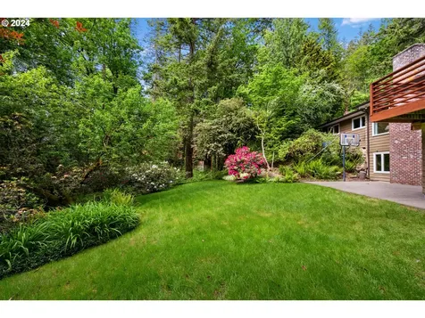 5020 Sw Fairhaven Drive Portland OR 97221