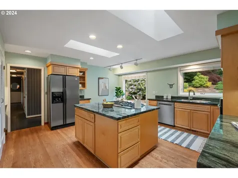 5020 Sw Fairhaven Drive Portland OR 97221