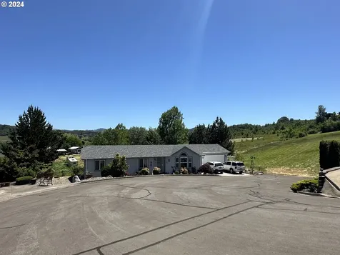 152 Fox Hollow Lane Roseburg OR 97471
