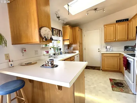 152 Fox Hollow Lane Roseburg OR 97471