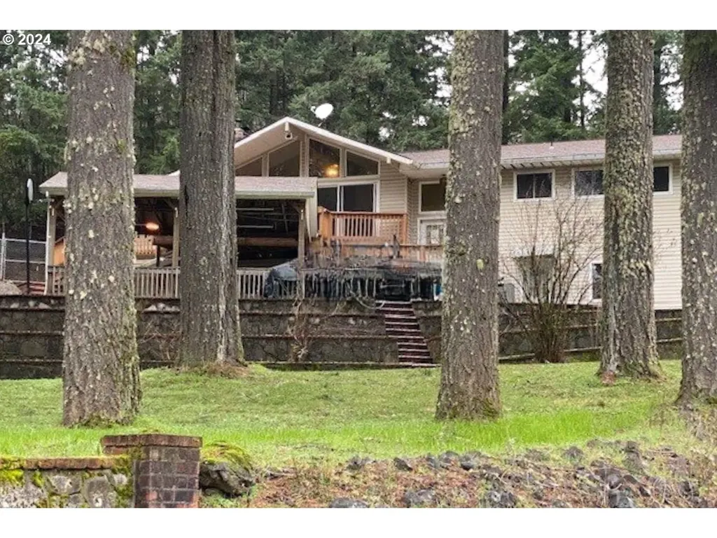 55375 Pioneer Road Scappoose OR 97056