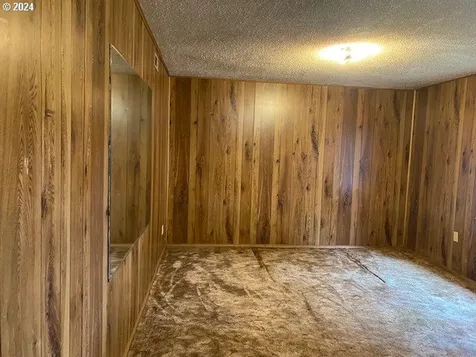 55375 Pioneer Road Scappoose OR 97056