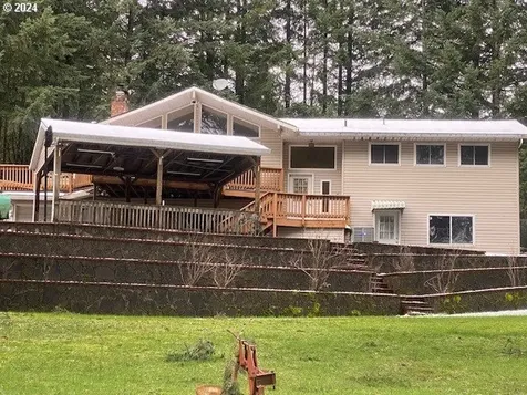 55375 Pioneer Road Scappoose OR 97056