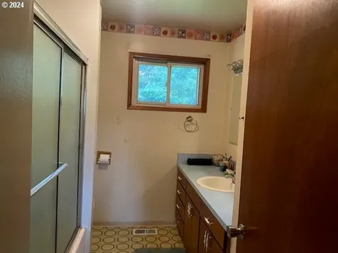 55375 Pioneer Road Scappoose OR 97056