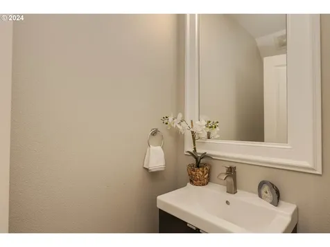 15119 SW Canyon Wren Way Beaverton OR 97007