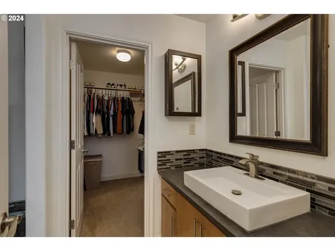 15119 SW Canyon Wren Way Beaverton OR 97007