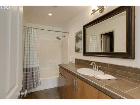 15119 SW Canyon Wren Way Beaverton OR 97007