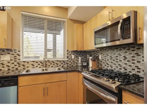 15119 SW Canyon Wren Way Beaverton OR 97007