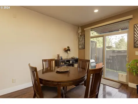 15119 SW Canyon Wren Way Beaverton OR 97007