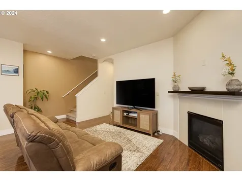 15119 SW Canyon Wren Way Beaverton OR 97007