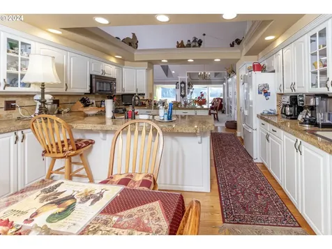 86218 Xylo Street Florence OR 97439