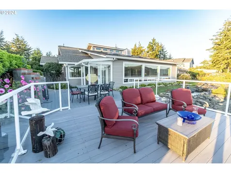 86218 Xylo Street Florence OR 97439