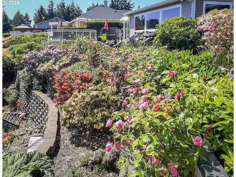 86218 Xylo Street Florence OR 97439