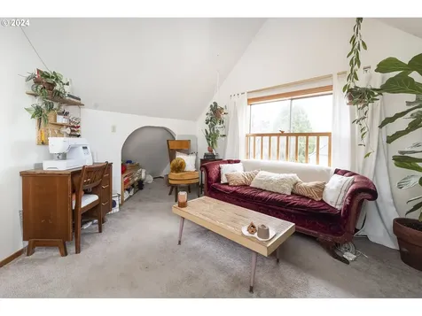 907 NE Tillamook Street Portland OR 97212