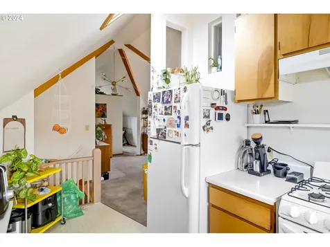 907 NE Tillamook Street Portland OR 97212