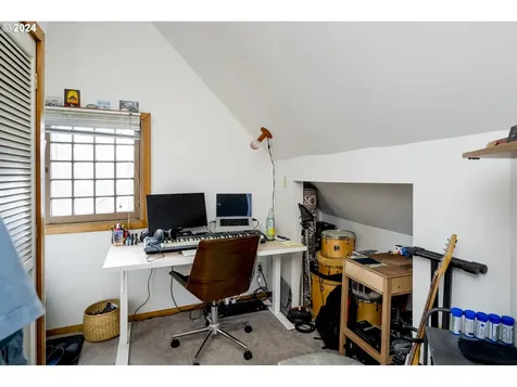 907 NE Tillamook Street Portland OR 97212