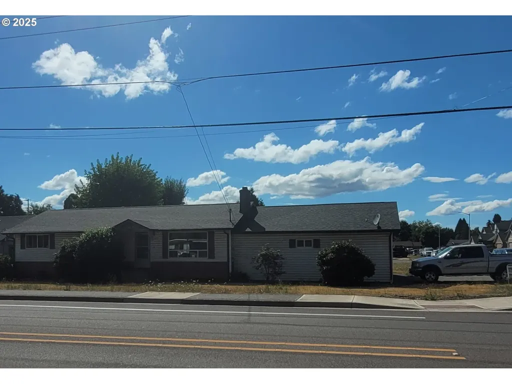 2075 NE Brown Road Salem OR 97305