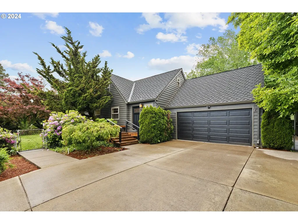 1185 Sw Stephenson Court Portland OR 97219