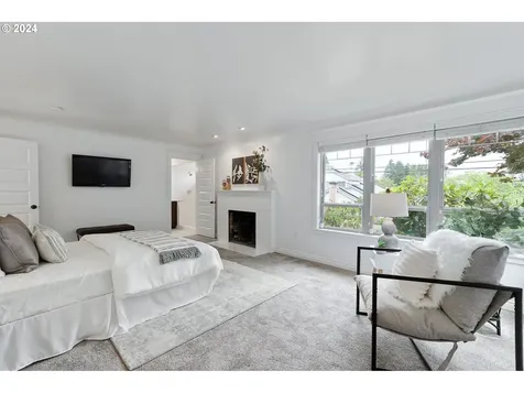 1185 Sw Stephenson Court Portland OR 97219
