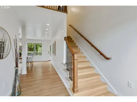 1185 Sw Stephenson Court Portland OR 97219