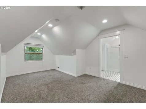 1185 Sw Stephenson Court Portland OR 97219