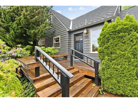 1185 Sw Stephenson Court Portland OR 97219