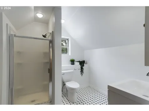 1185 Sw Stephenson Court Portland OR 97219